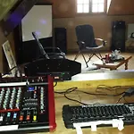 Le Curieux De Conques Bed and breakfast 3*