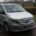 Le Curieux De Conques Bed and breakfast