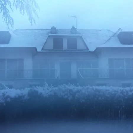 Oda ve Kahvaltı Le Curieux De Conques