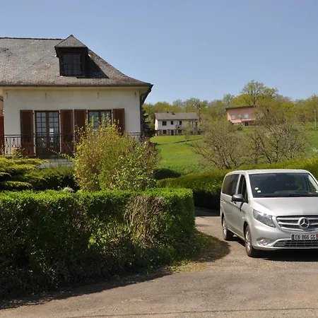 Le Curieux De Conques 3*