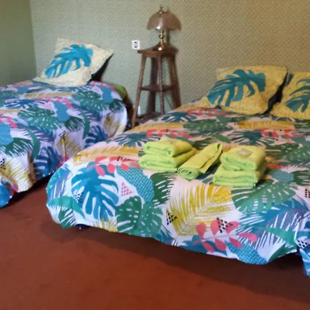 Le Curieux De Conques B&B Saint-Cyprien-sur-Dourdou