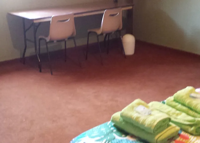 Le Curieux De Conques 3* Saint-Cyprien-sur-Dourdou