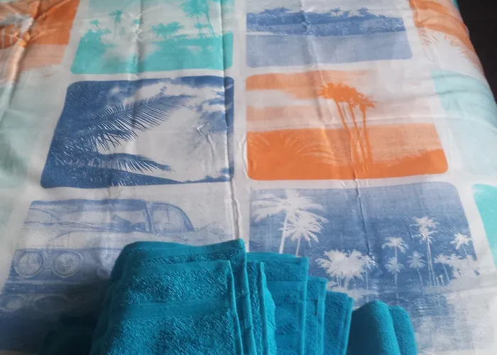 Frühstückspension Le Curieux De Conques Saint-Cyprien-sur-Dourdou