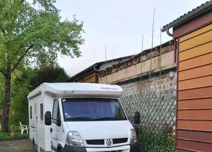 Frühstückspension Le Curieux De Conques Saint-Cyprien-sur-Dourdou