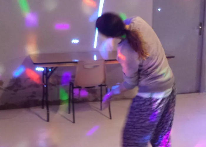 Le Curieux De Conques Frühstückspension Saint-Cyprien-sur-Dourdou