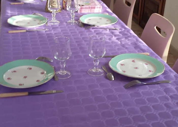 Frühstückspension Le Curieux De Conques 3*