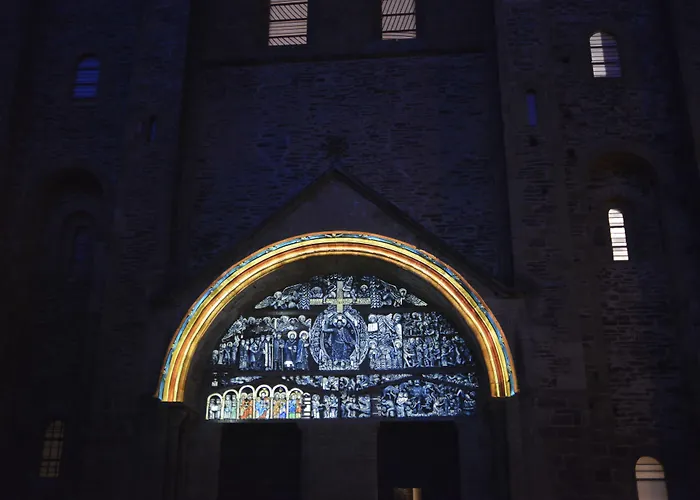 Le Curieux De Conques Saint-Cyprien-sur-Dourdou