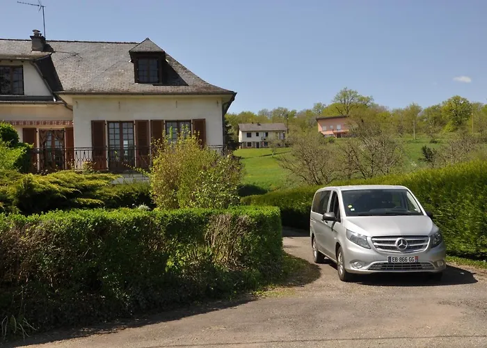 Le Curieux De Conques 3*